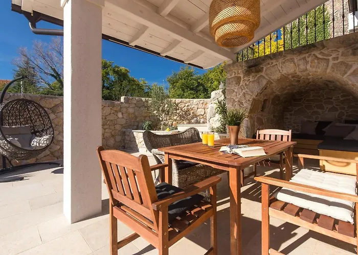 House Misto Case de vacanță Dobrinj